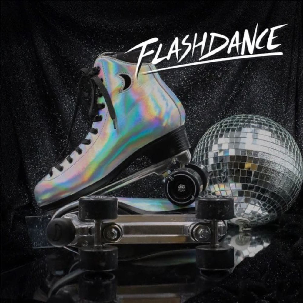 NIB Moonlight Roller FLASH DANCE Moon Boot Roller Skates Size 7 (Women’s 8)